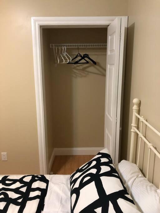 Modern Private Suite Close To Everything Βανκούβερ Εξωτερικό φωτογραφία