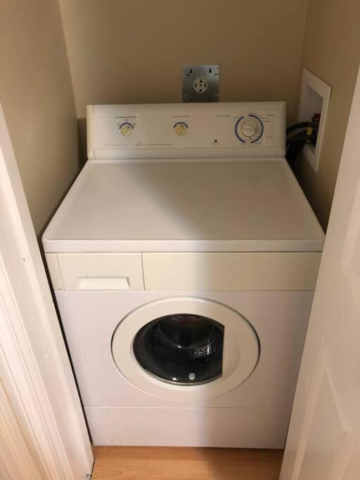 Modern Private Suite Close To Everything Βανκούβερ Εξωτερικό φωτογραφία